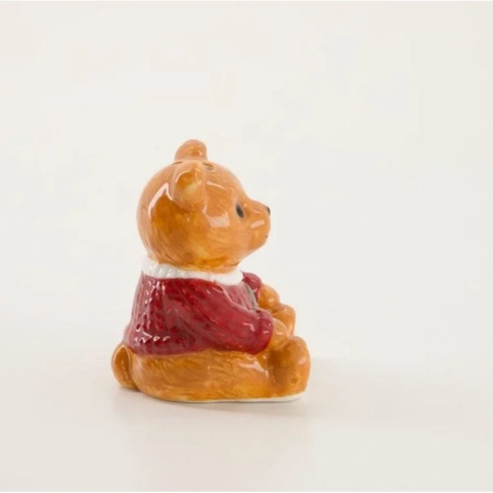 Cracker Barrel Christmas Teddy Bear Salt and Pepper Ceramic Shakers NEW 2026